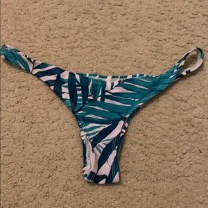 Ama Bikinis Sakana Bottoms